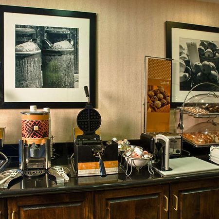 Hampton Inn Spring Lake Fayetteville Bagian luar foto