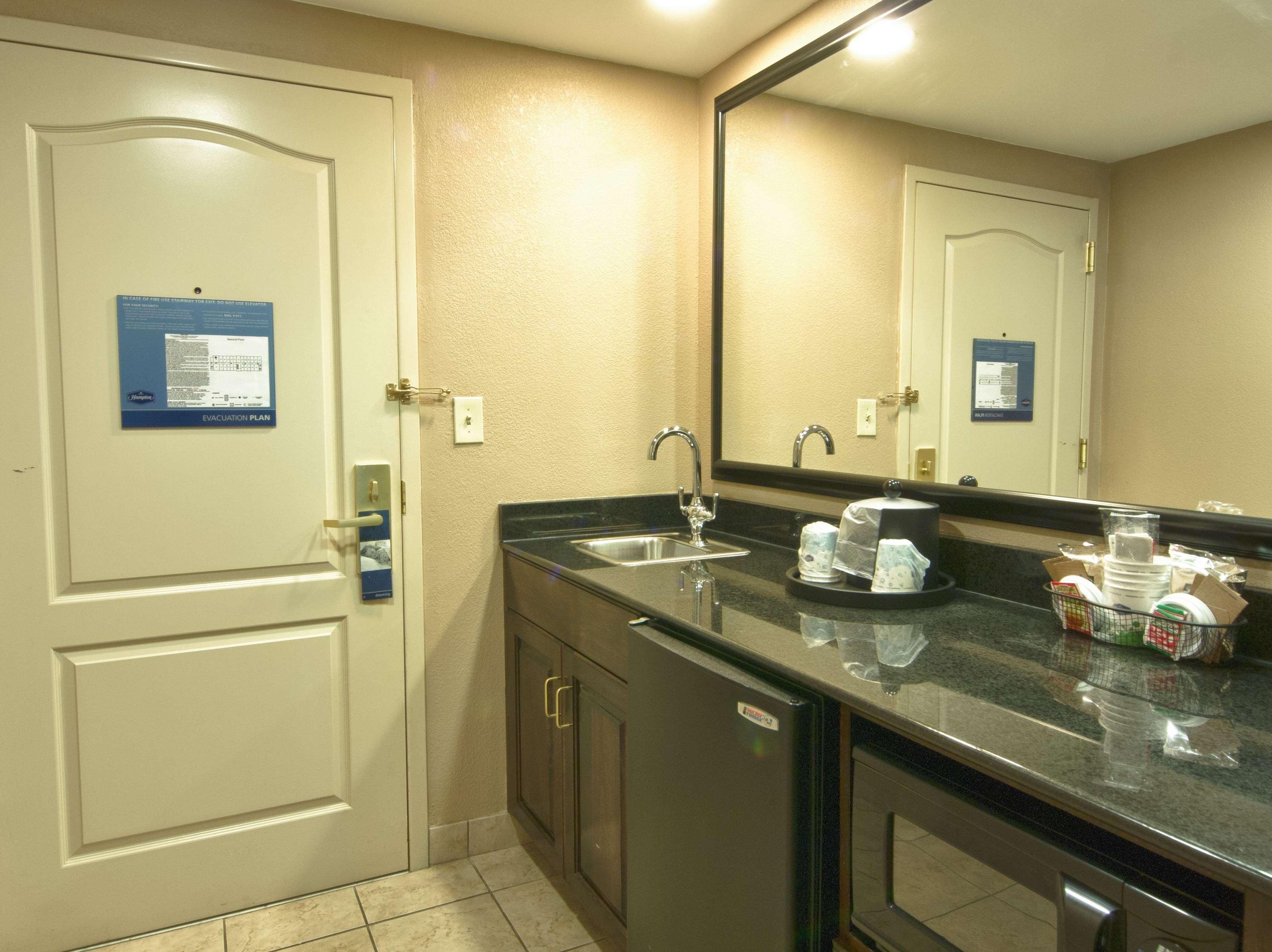 Hampton Inn Spring Lake Fayetteville Bagian luar foto