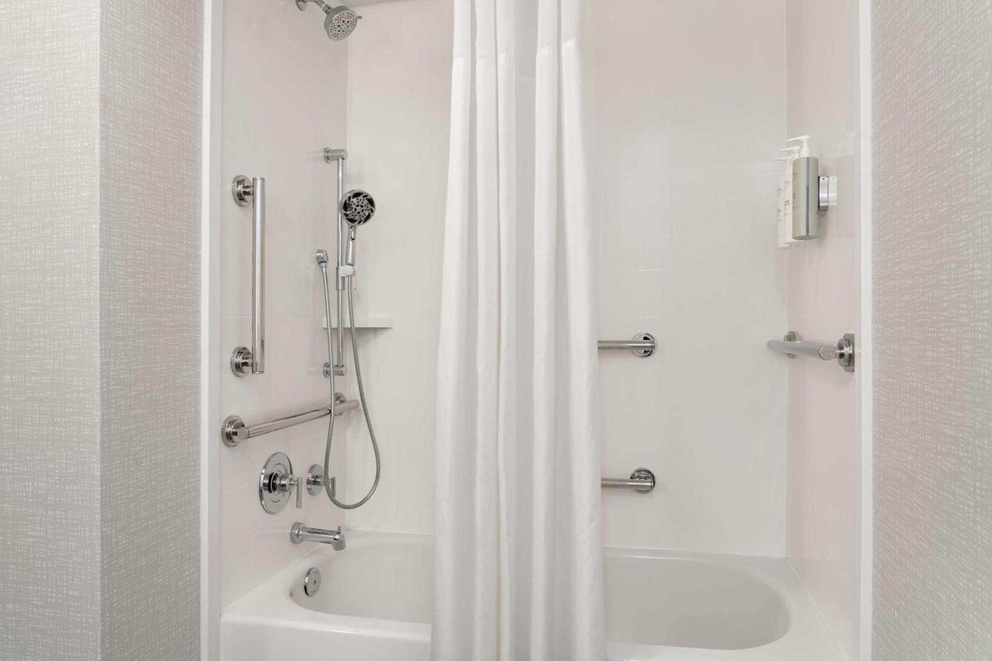 Hampton Inn Spring Lake Fayetteville Bagian luar foto